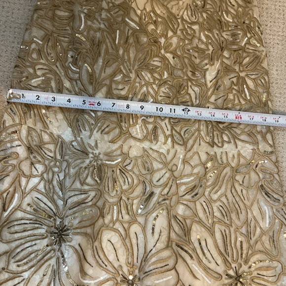 Carolina Herrera Rhinestone Beaded Floral Embellished Sheath Dress Size 6 Gold - Picture 15 of 16